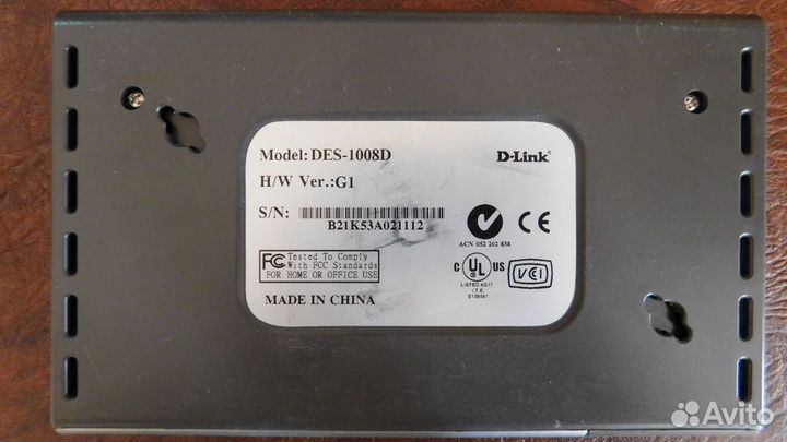 Коммутатор D-link DES-1008D без блока питания