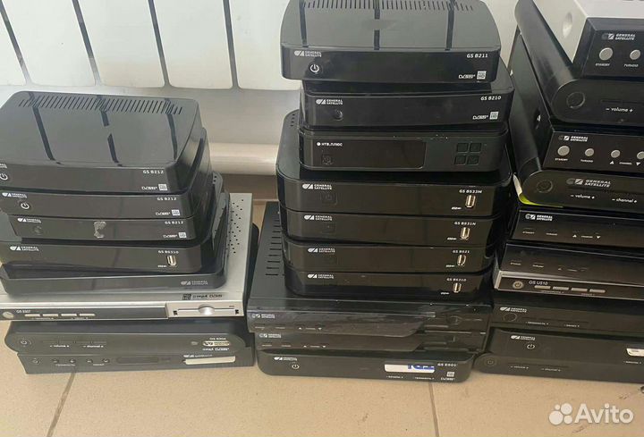 Триколор Б/У