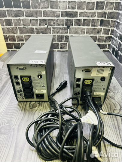 Бесперебойник APC SMART UPS SC 620