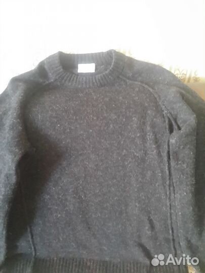 Два Женских джемпера- размер-S-M