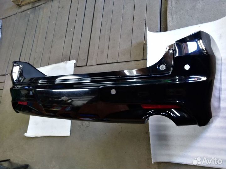 Задний бампер на Honda Stream, RN8 (отверстия под