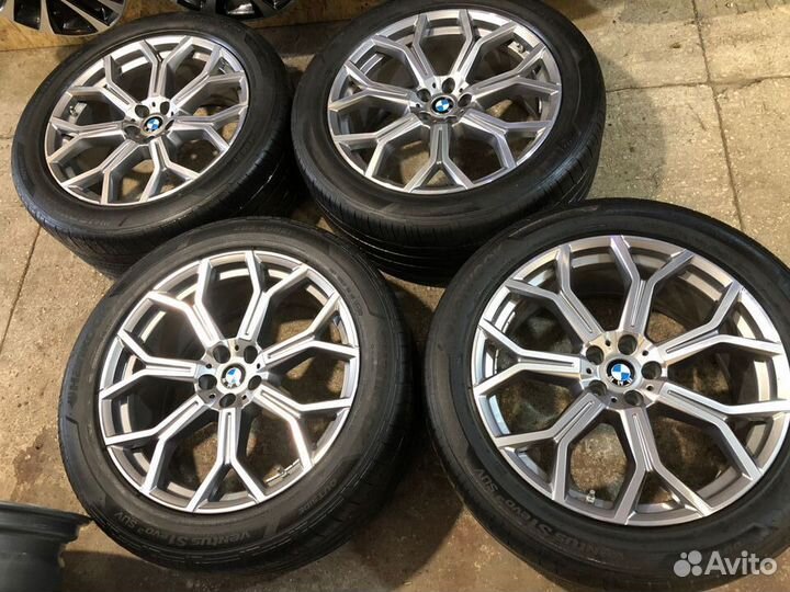 R21 Pirelli P Zero PZ4 285/45, PCD 5x112 DIA 66.6