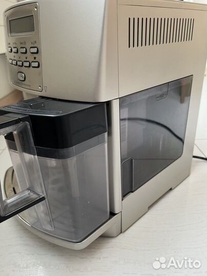 Кофемашина delonghi magnifica cappuccino