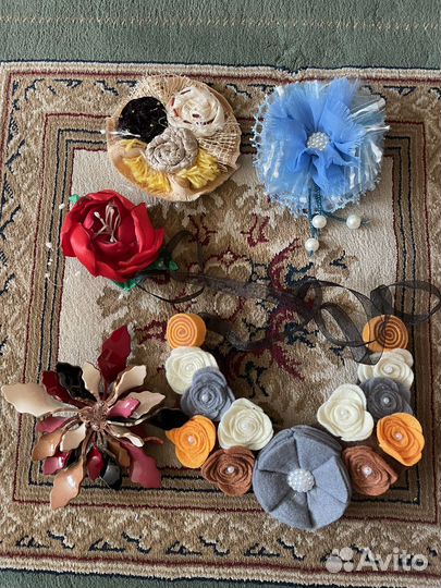 Броши разные