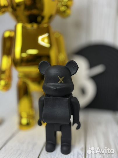 Медведь Bearbrick