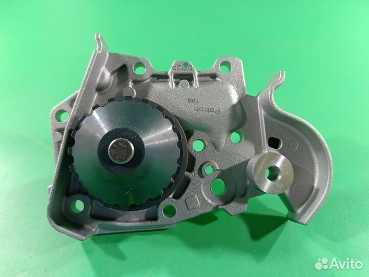 Помпа для Renault Logan