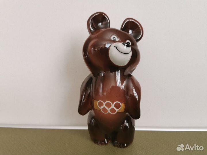 Фарфоровая статуэтка Дулево «Олимпийский мишка»