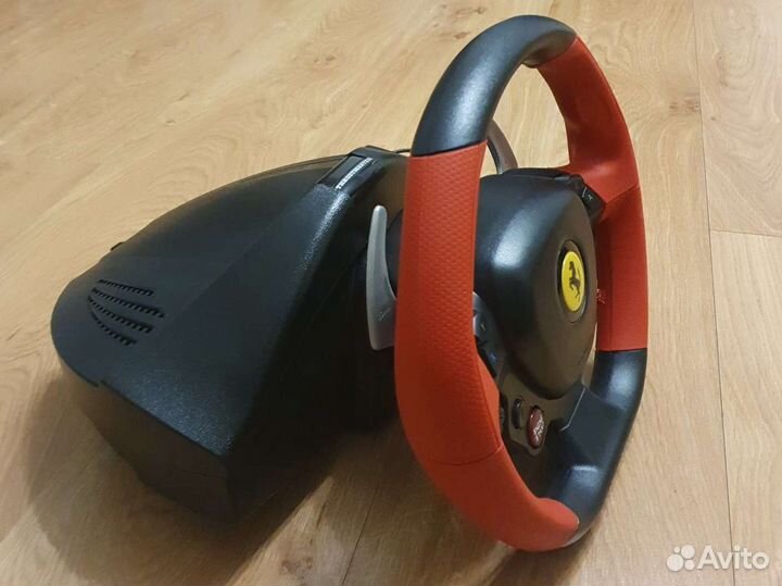 Игровой руль Thrustmaster Ferrari 458 Spider