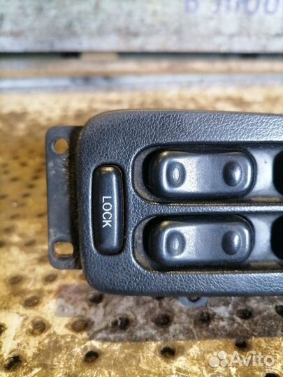 Блок управления стеклоподьемниками Mazda Xedos 9