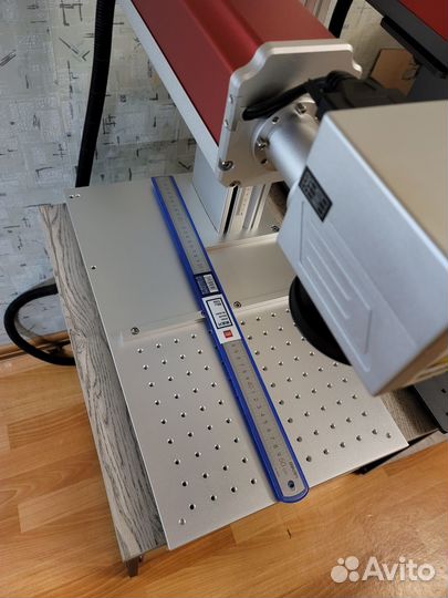 Лазерный маркер волоконный Raucys 30Q