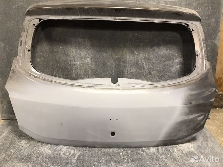 Крышка багажника renault sandero stepway 2