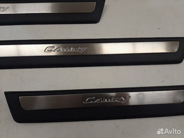 Комплект накладок на порог Toyota Camry V55 2014