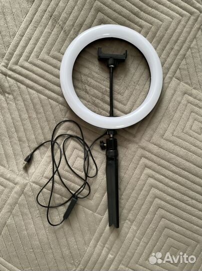 Кольцевая лампа со штативом