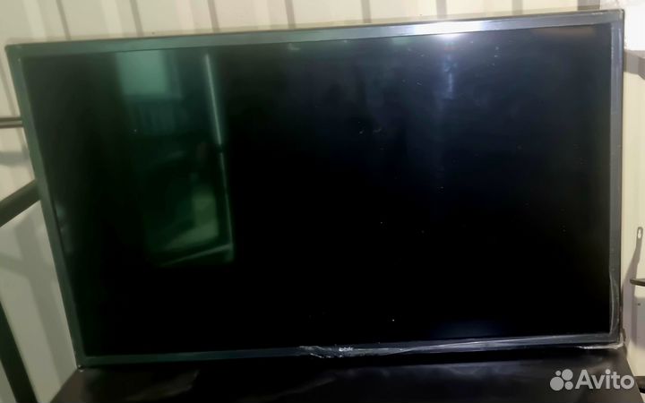 Телевизор BBK 40LEX-7292/FTS2C как новый