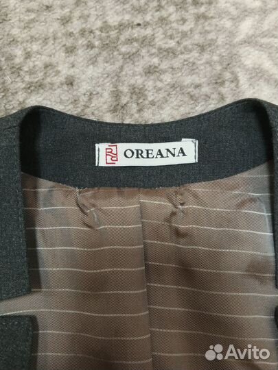 Жилетка и брюки школьная форма для девочки