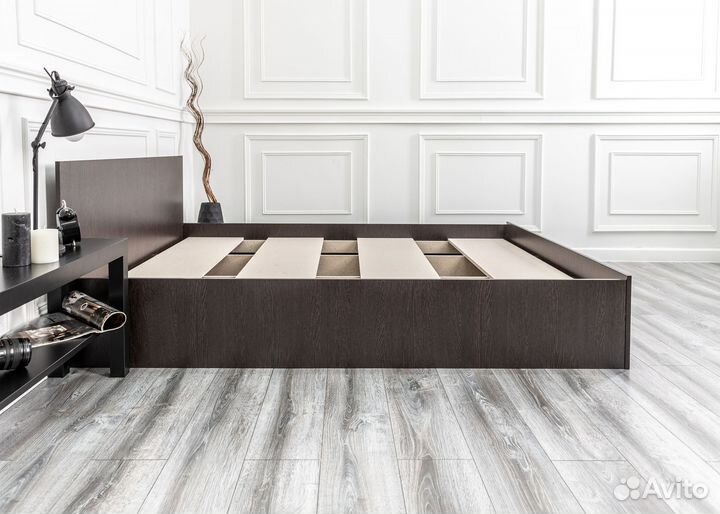 Кровать двуспальная 140х200 Марс с матрасом