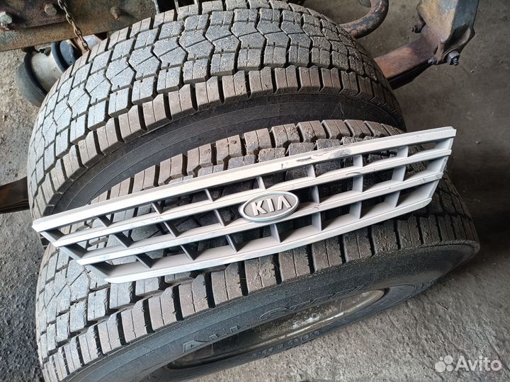 Решетка радиатора Kia Spectra 1 2004-2011