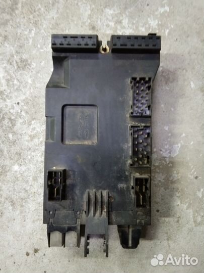 Блок предохранителей в салон Мерседес Спринтер