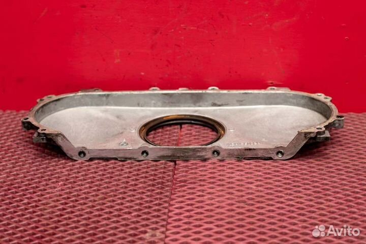 Крышка коленвала задняя Toyota Land Cruiser 200