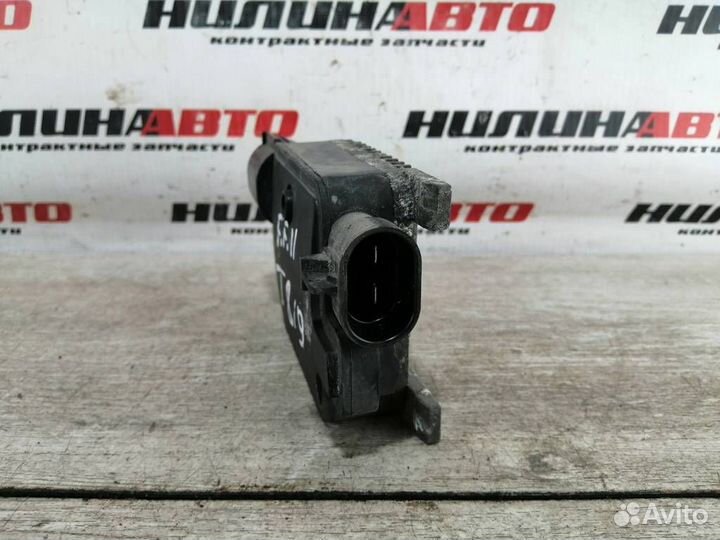 Блок управления вентилятором Форд Фокус 2