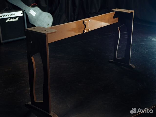 Деревянная стойка для синтезатора клавишных