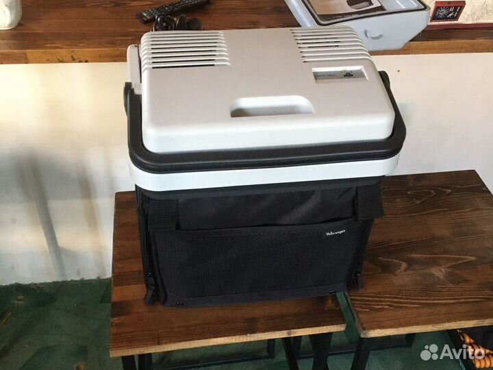 Автомобильный холодильник -термос