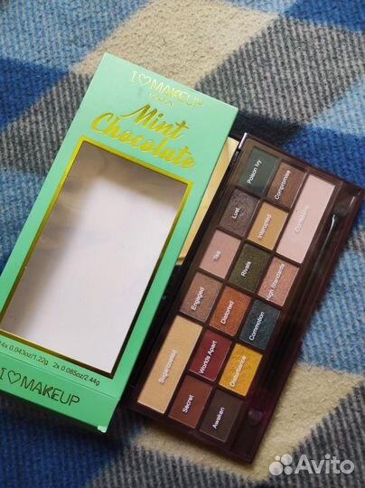 Палетки Makeup Revolution