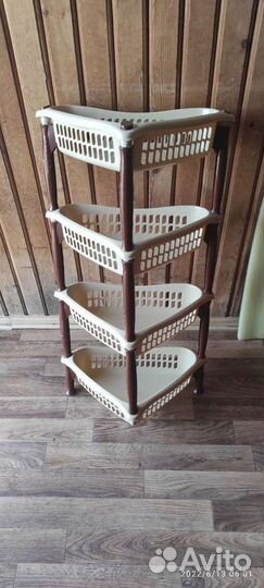 Этажерка угловая