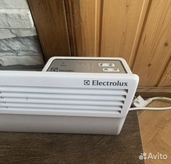 Конвектор Electrolux ECH/AG-1500 PE, белый