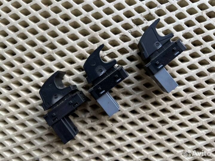 Кнопка стеклоподъемника Volkswagen Passat B6