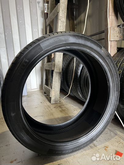 Pirelli P Zero PZ4 265/40 R22 106V