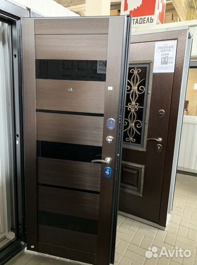 Дверь входная. 11 см. Троя. Серебро