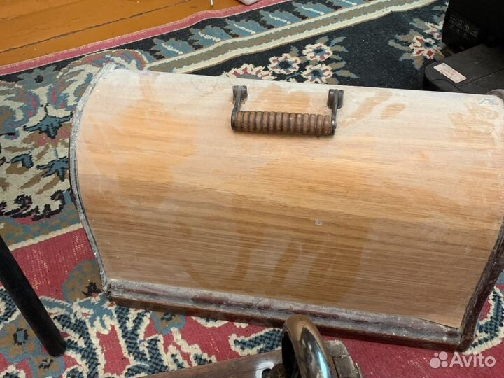 Швейная машинка зингер