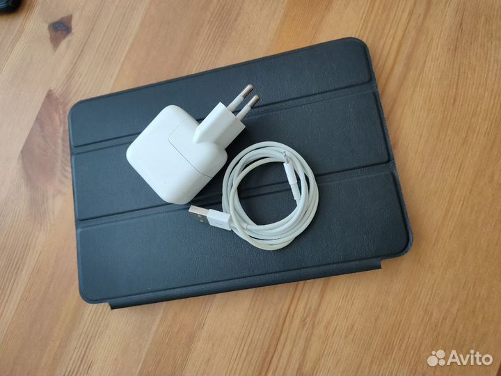 iPad mini 4 64Gb Wi-Fi + Cellular