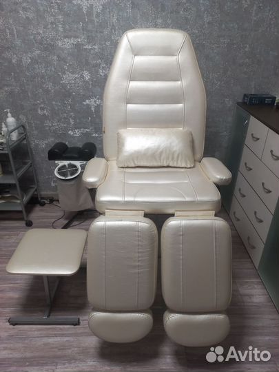 Педикюрное кресло