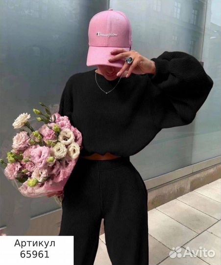 Костюм женский