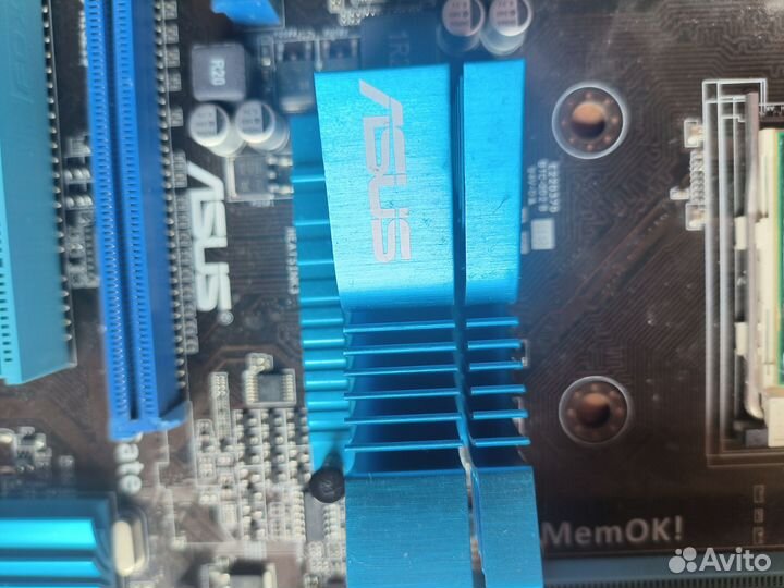 Материнская плата