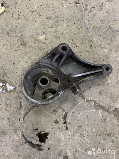 Подушка двигателя Opel Astra G