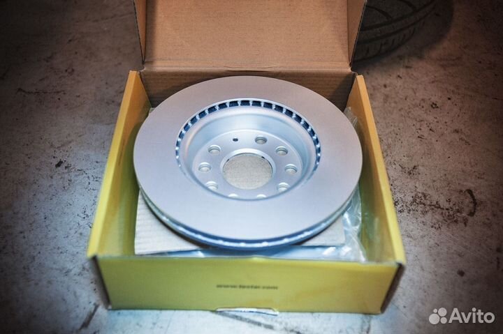 Тормозной диск Skoda Octavia A7