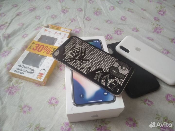 iPhone X, 64 ГБ