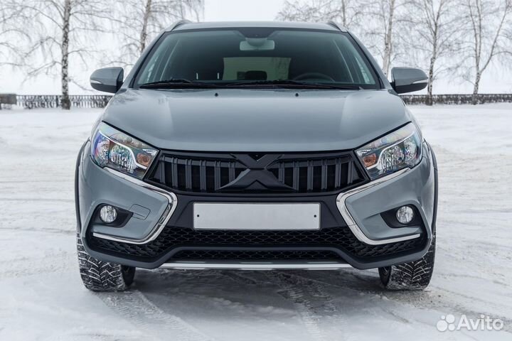 Решетка радиатора LADA Vesta 