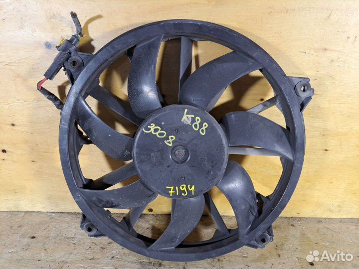 Диффузор радиатора Peugeot 3008 T84E EP6CDT 2011