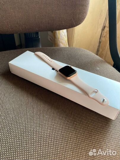 Часы apple watch SE 40 mm