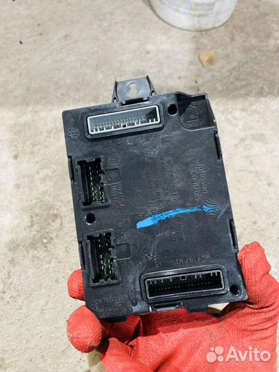BCM модуль рено сандеро 2 степвэй