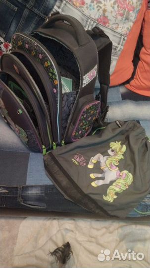 Продаю школьный рюкзак с ортопедической спинкой