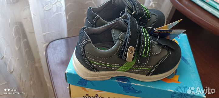 Ботиночки Котофей кроссовки р. 21 новые