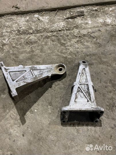 Лапы двигателя бмв е30 м20