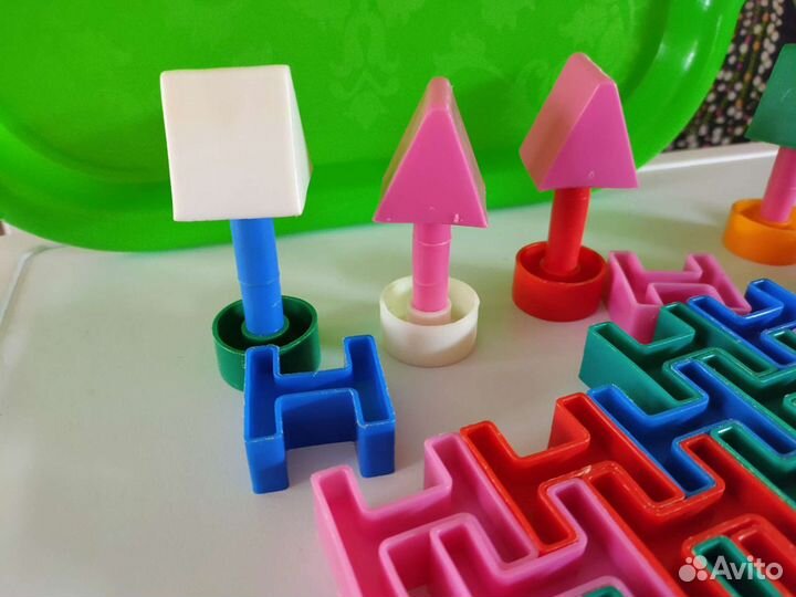 Развивающие игрушки