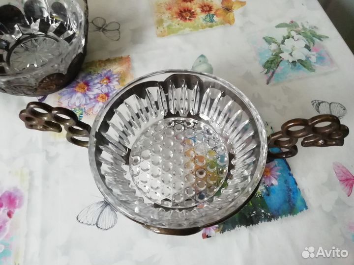 Конфетницы на подставках