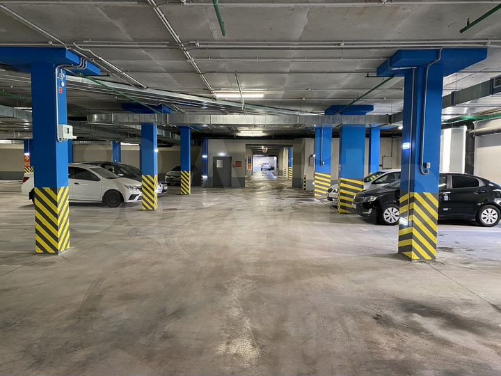 Машиноместо, 18 м²